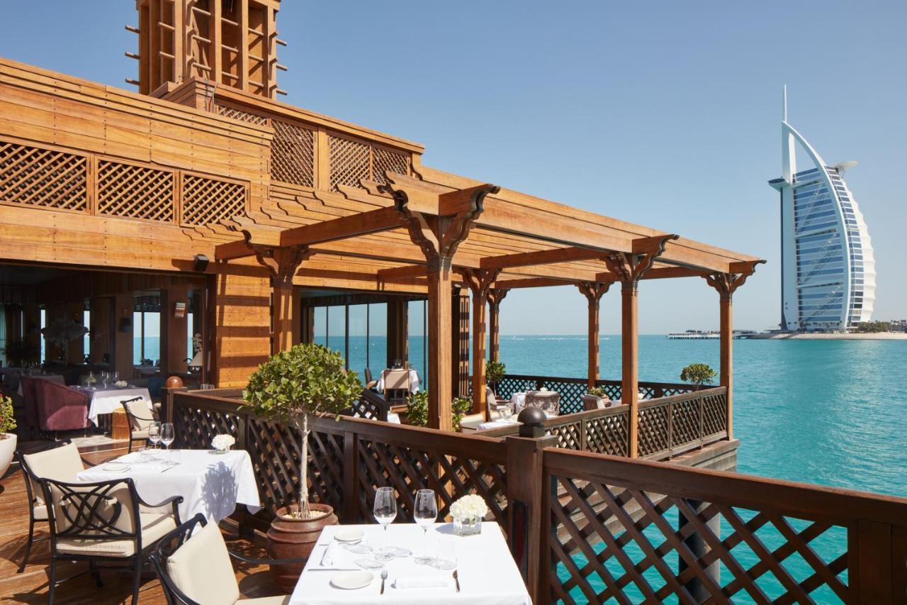 Jumeirah Al Qasr Dubaj Zewnętrze zdjęcie The Pierchic restaurant
