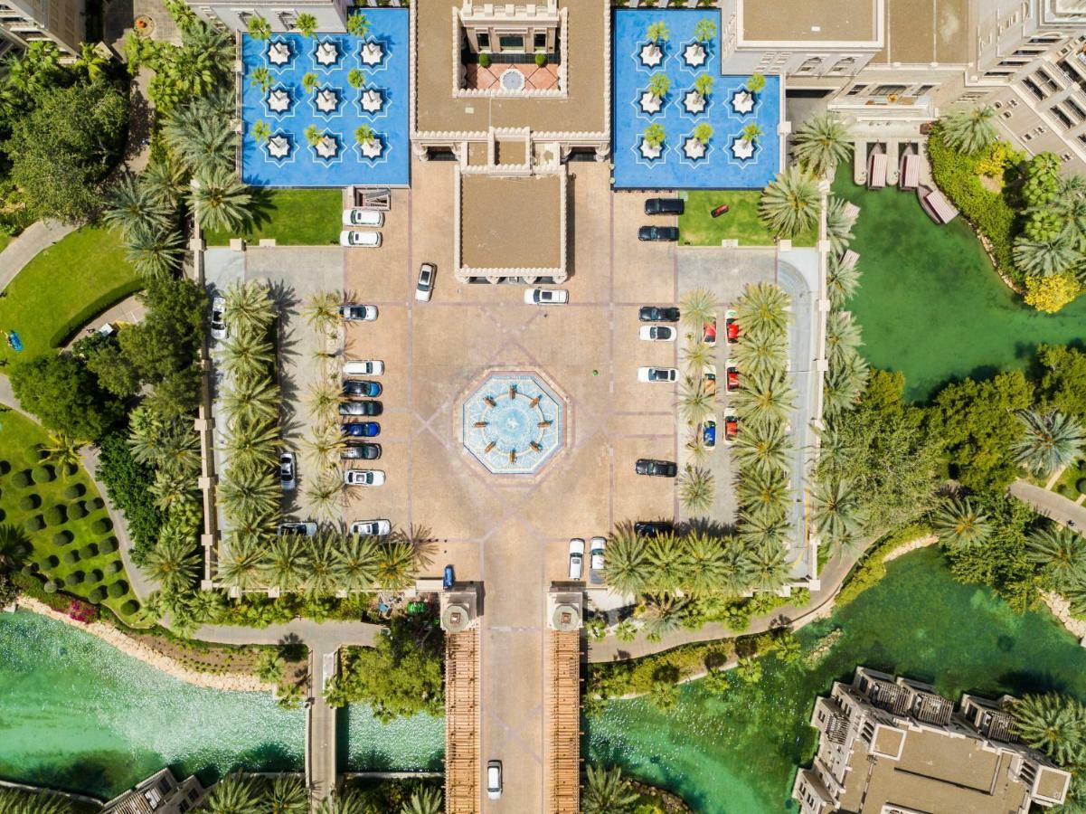 Jumeirah Al Qasr Dubaj Zewnętrze zdjęcie Aerial view of the Village at Bellagio